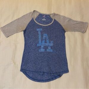 Los Angeles Dodgers long sleeve shirt sz M *worn*